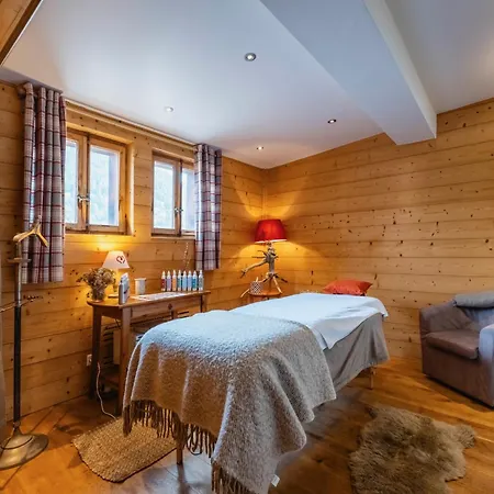 Victoria Retreat & 3* فيركورين