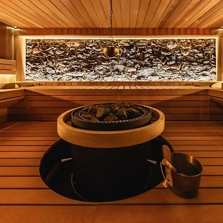 Victoria Retreat & 3* فيركورين