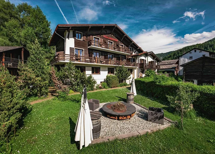 Victoria Retreat & Hotel 3*