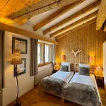 Victoria Retreat & Hotel 3*